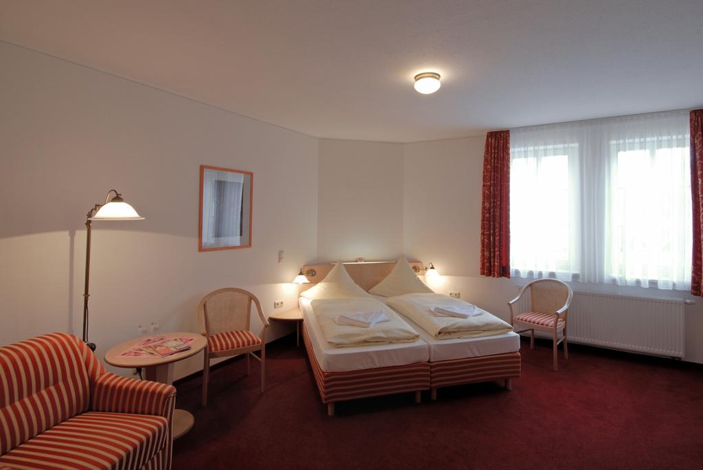 Hotel Weidenmuhle Mühlhausen Extérieur photo